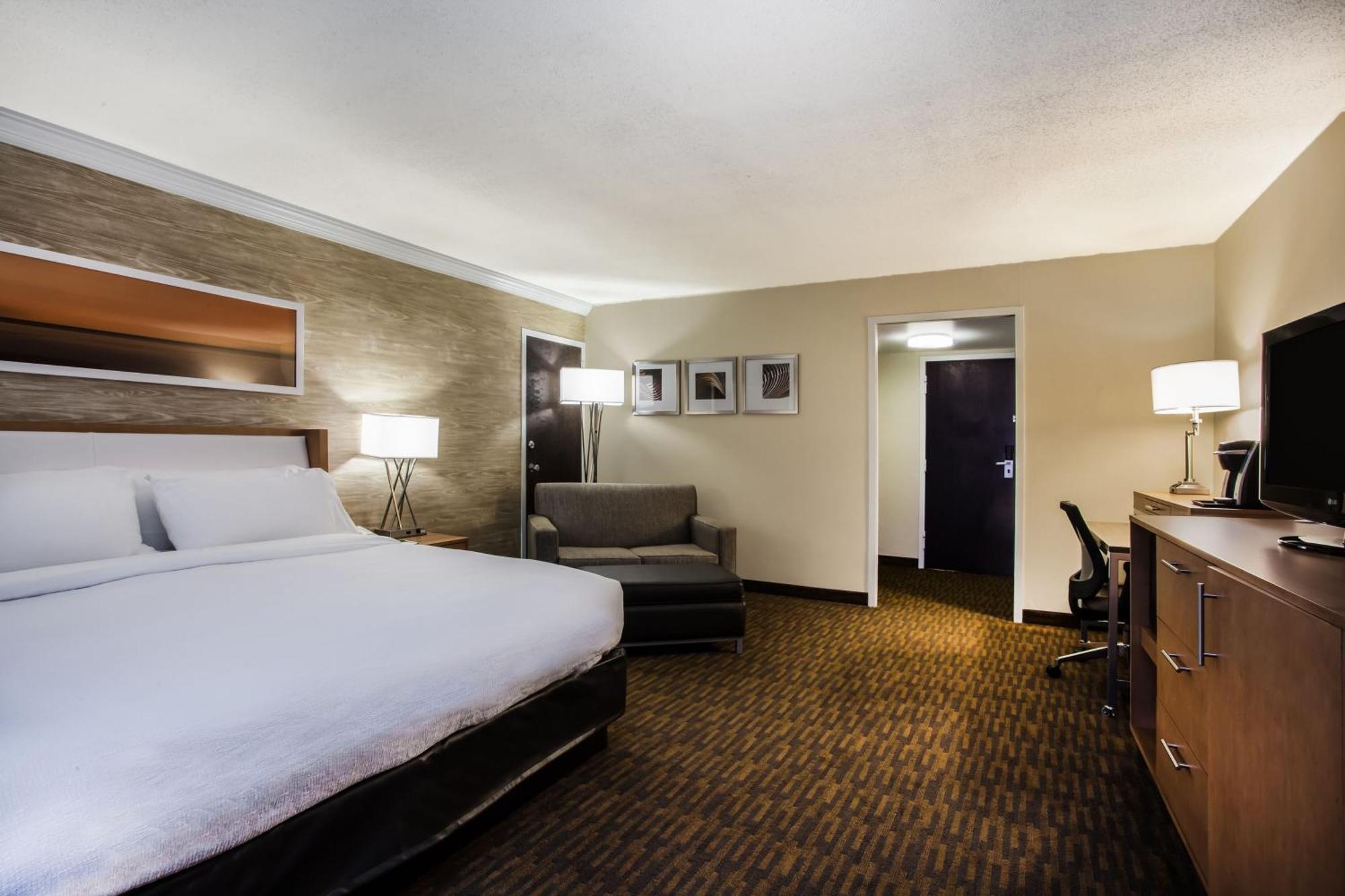 By Ihg 3* Saratoga Springs